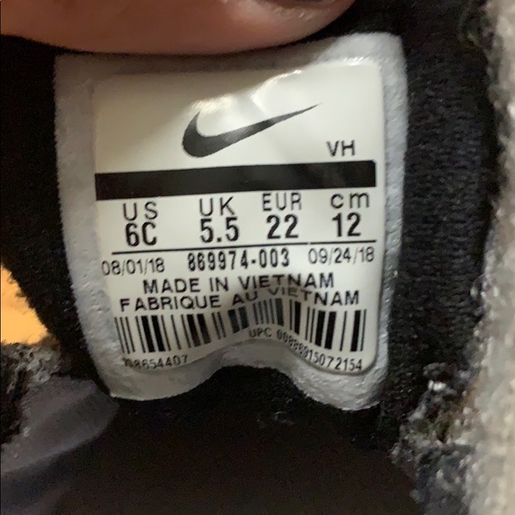 Toddler Nike’s. Size 6c. - Picture 3 of 3